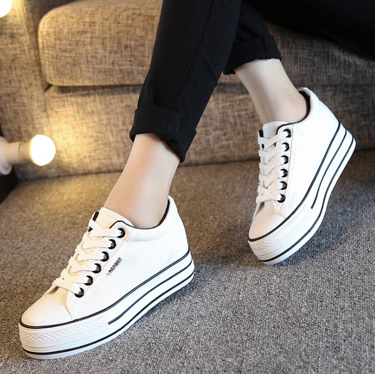 人本大码帆布鞋女厚底内增高休闲女鞋40 41 42 43码学生板鞋单鞋