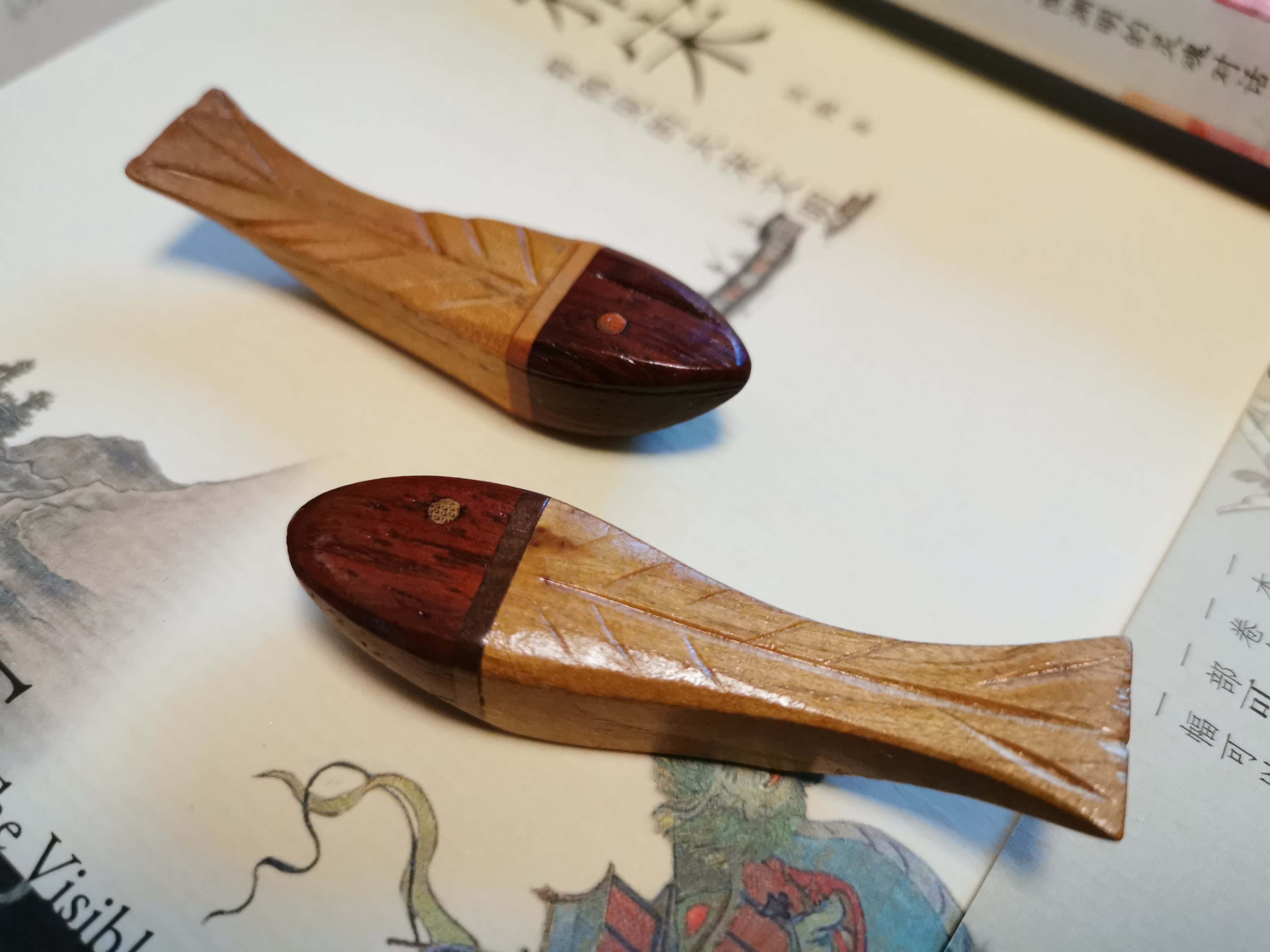 木制古朴可爱萌宠猫鱼白楠木楠木小笔搁笔笔架笔搁