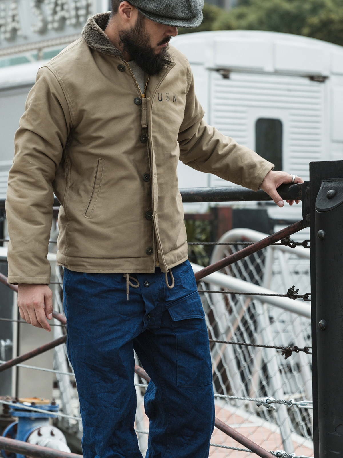 首页 下载app                          恶犬bronson复刻海军甲板服