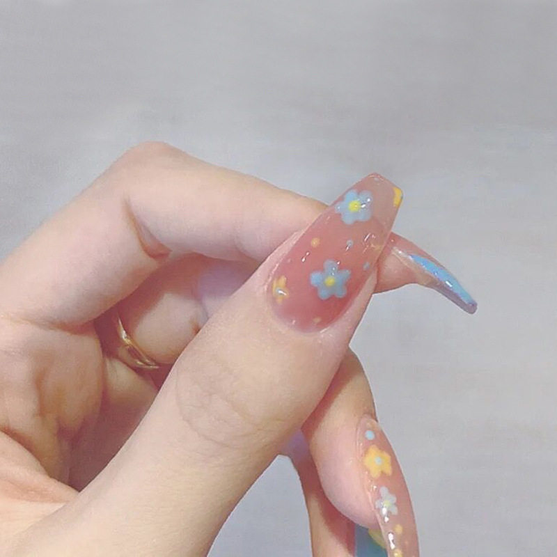 在逃公主蓝色泫雅小花芭蕾甲蝴蝶结-甲壳虫美甲beetlestudio