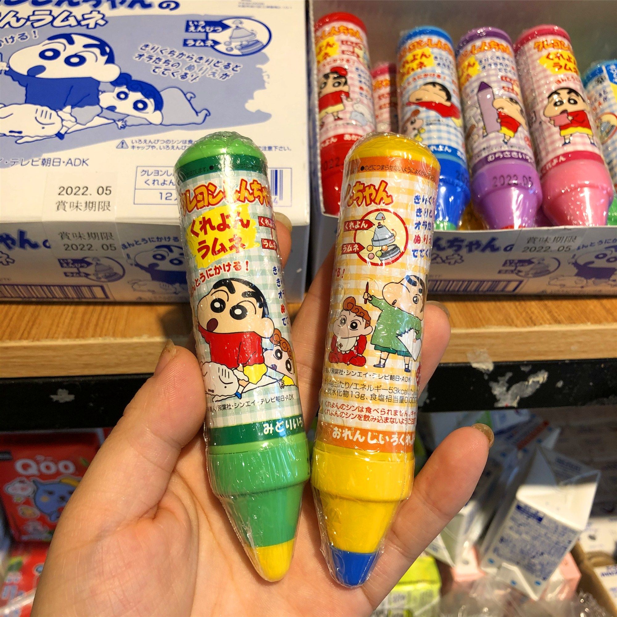 日本进口蜡笔小新铅笔糖水水果水果糖糖果彩色写字糖果