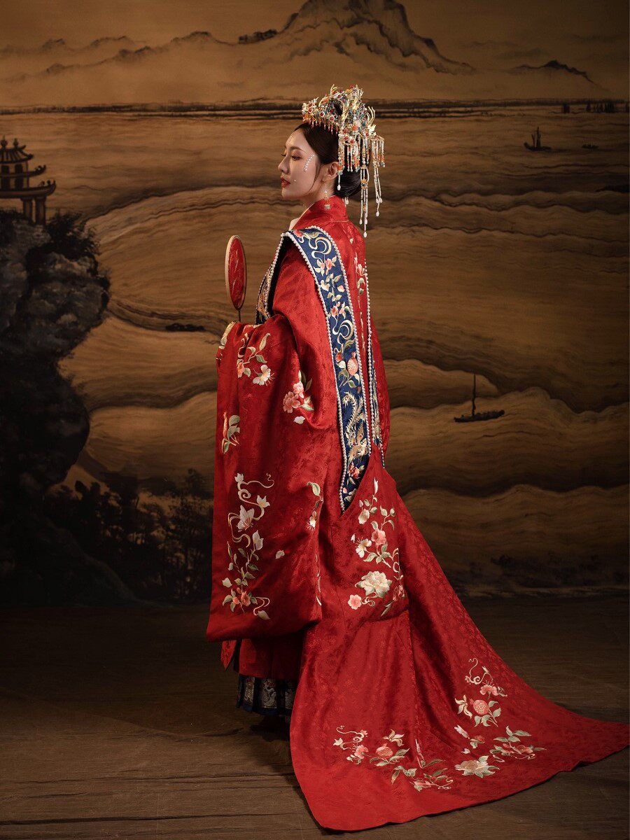 听月小筑元春华服日秀红色汉服明制婚服大衫汉服