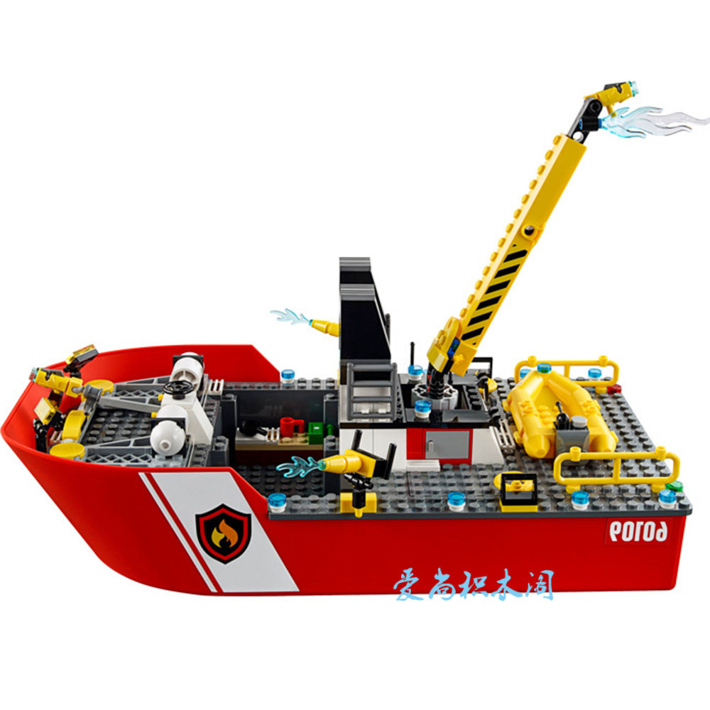 新品lego乐高60109城市警察消防轮船