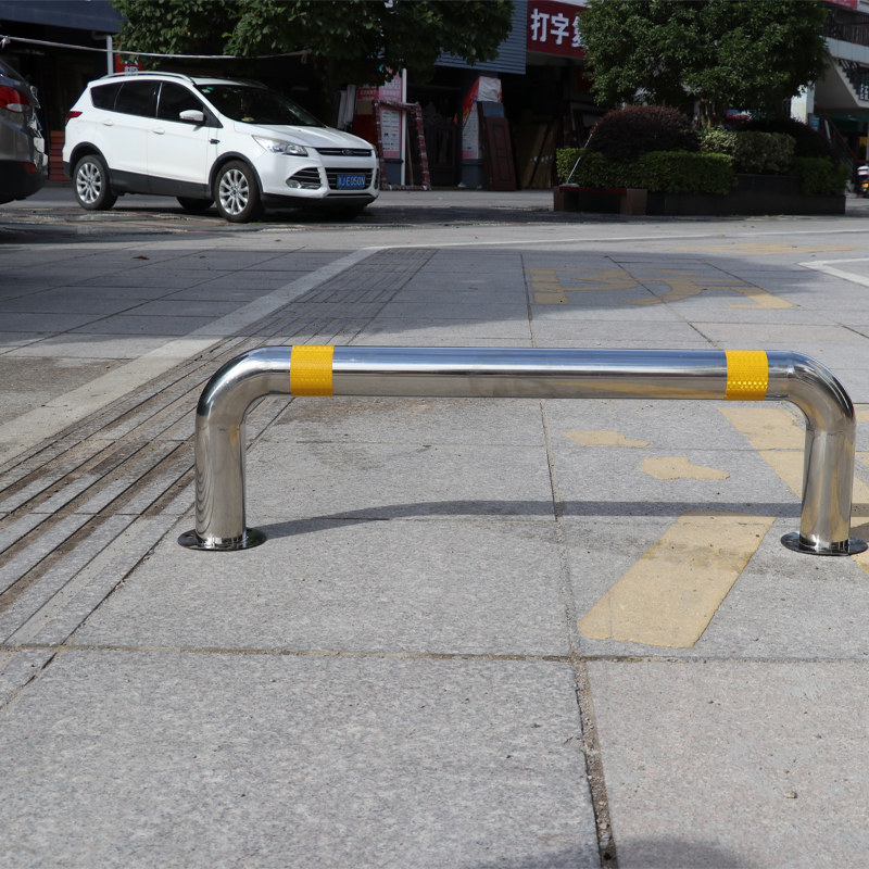 护栏兰彩隔离道路防护栏杆防撞加厚不锈钢挡车护栏