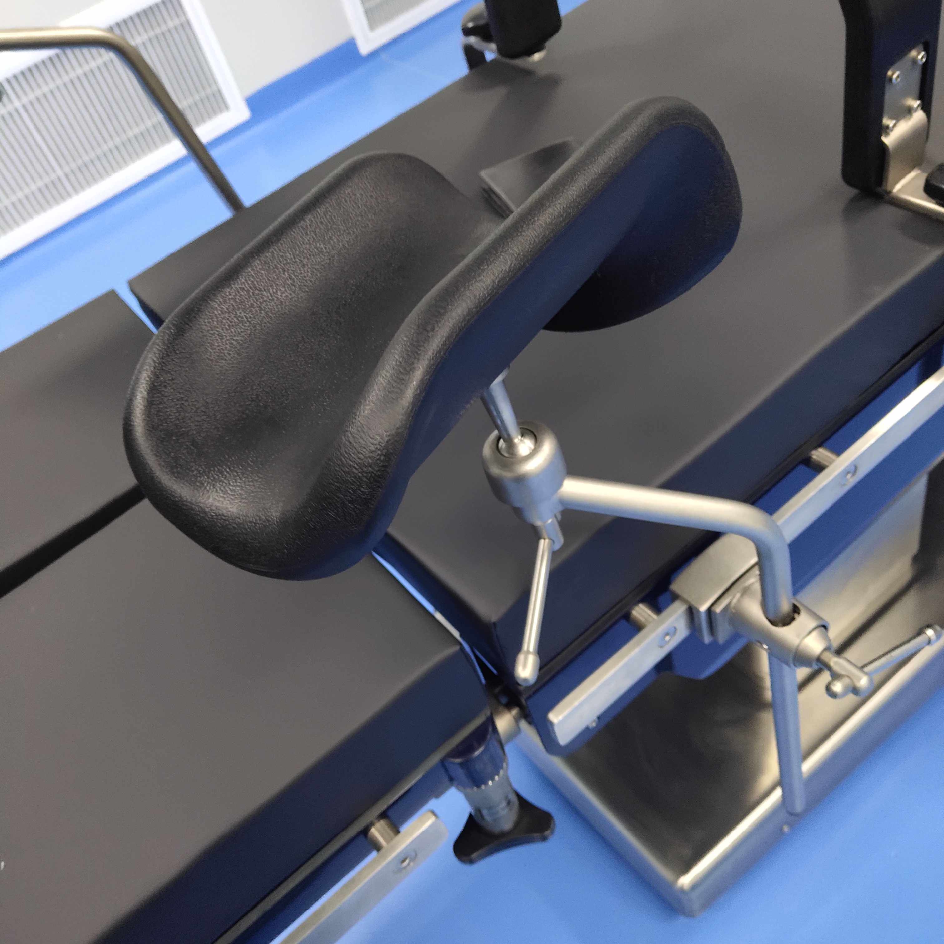 手术床腿手术台配件放腿架妇科床腿架骨科固定腿架其他机械五金(新)