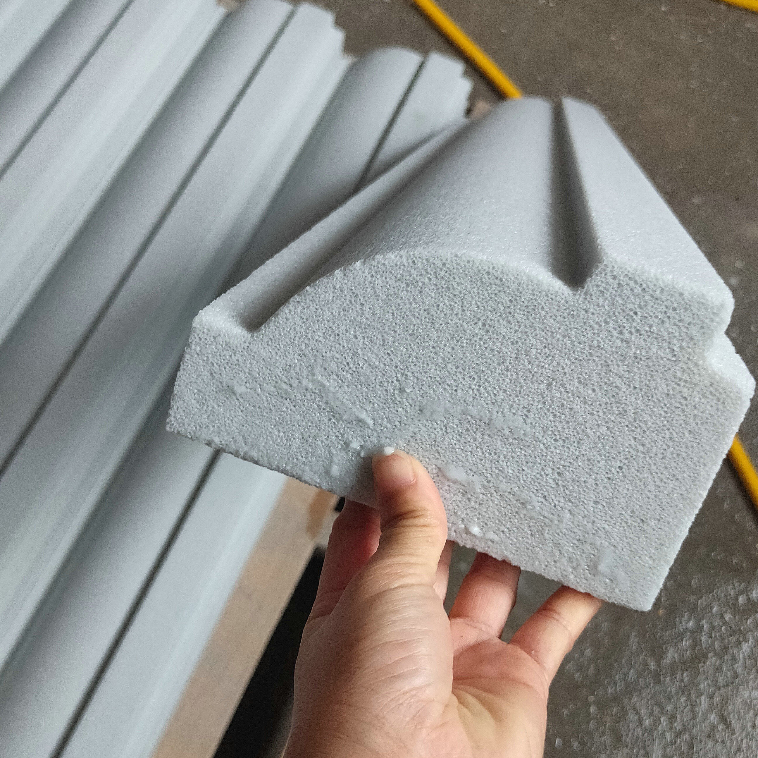 外墙装饰构件发泡陶瓷线条窗套边框线梁托罗石膏线条