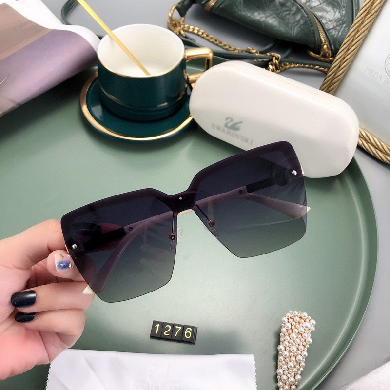 2020新款天鹅太阳镜女百搭墨镜护目镜潮偏光度假摆拍全面眼镜气质