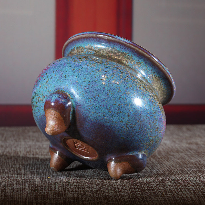 香炉钧瓷摆件卢钧陶瓷中式家用室内供奉三足香薰炉