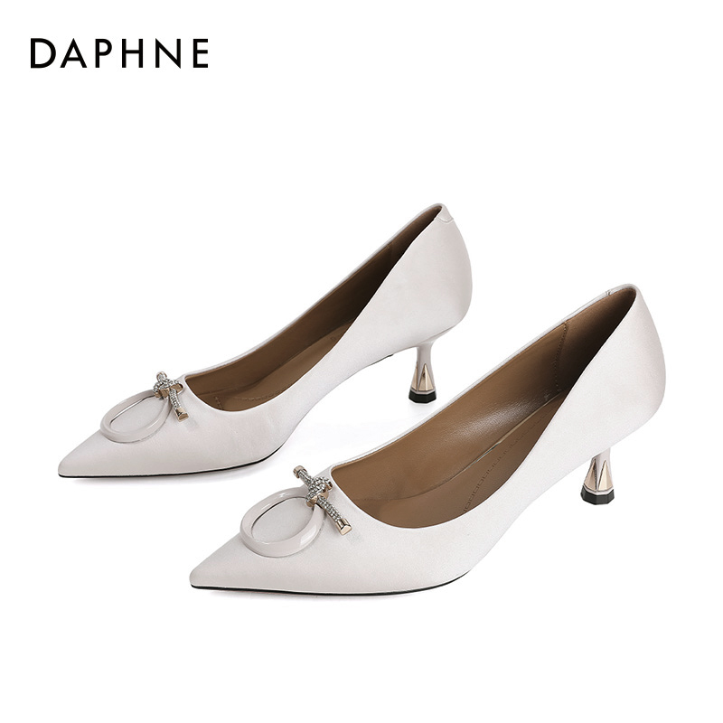 达芙妮白色高跟鞋2021年新款春夏季女鞋时尚气质中跟单鞋