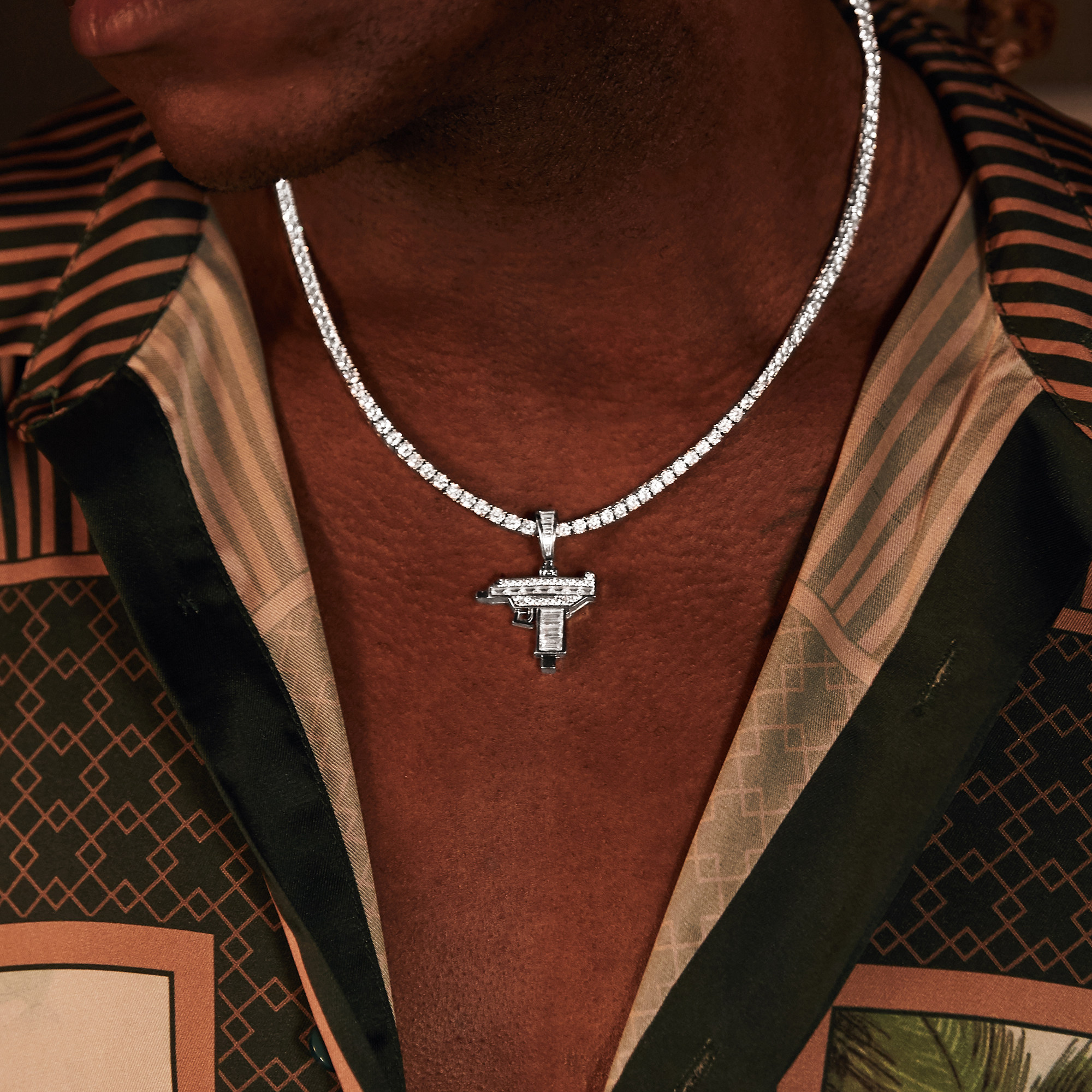 glacierboy新款嘻哈欧美恶搞镶嵌宝石银色手枪吊坠情侣潮