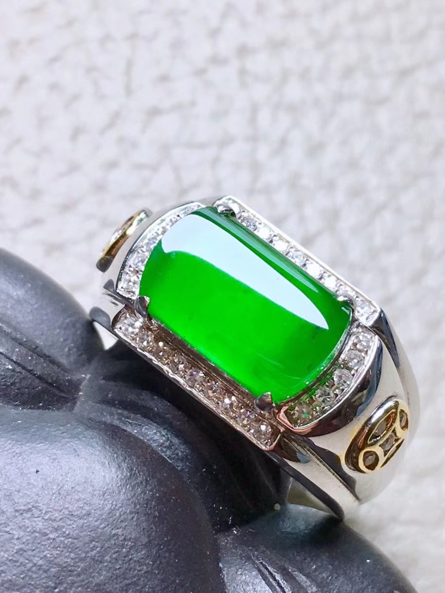 正阳18k男士戒指马鞍翡翠临门戒面天然翡翠货老戒指