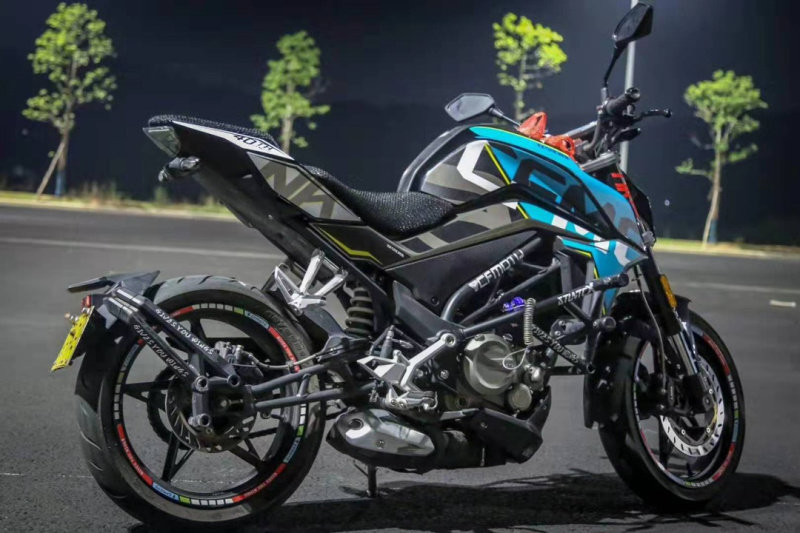 适用于春风nk250摩托车贴花改装贴纸车身拉花整车贴纸