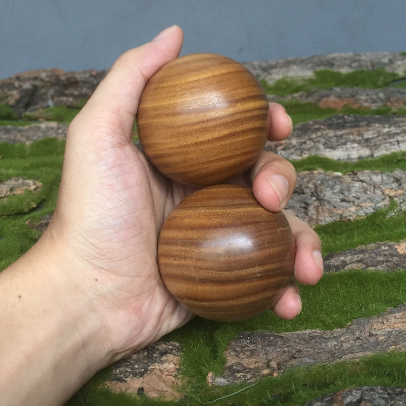 绿檀手球保健球老人把玩按摩健康球实木健身球文玩手转手握送礼球