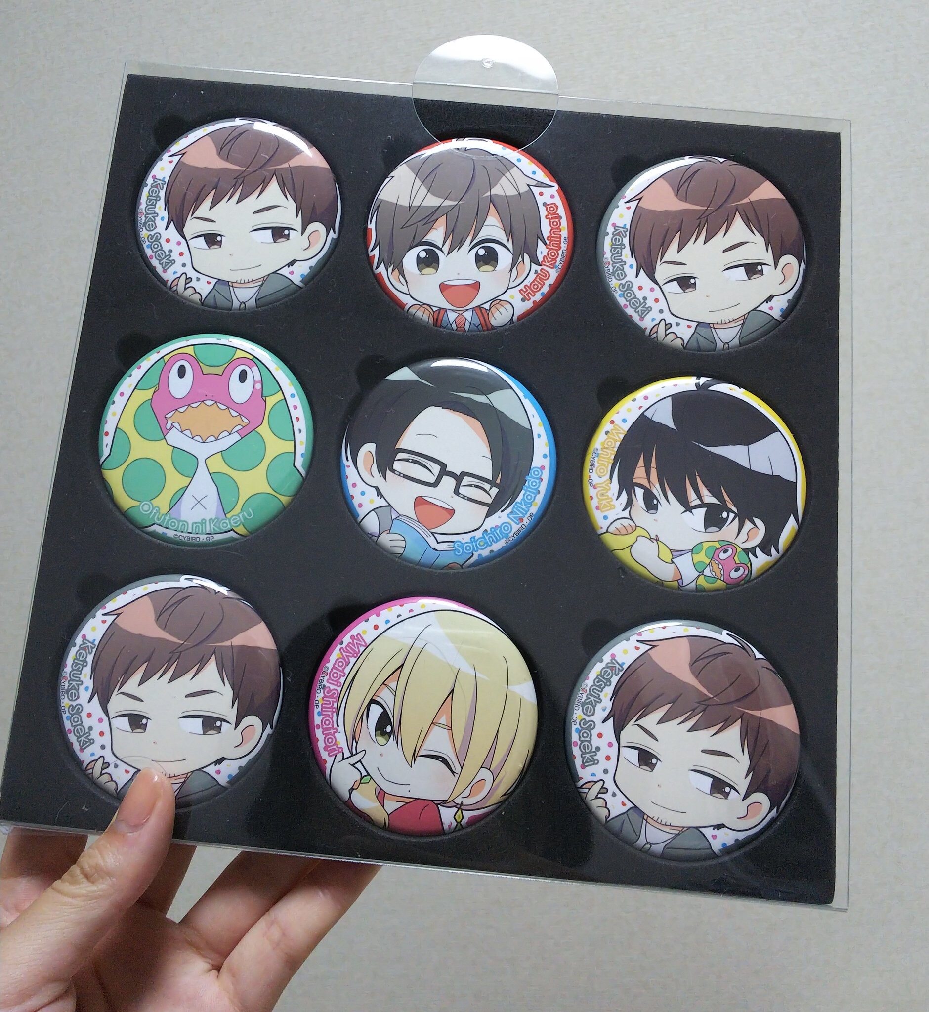 包邮古迦圆形徽章吧唧收纳展示57mm76mm45mm透明保护机器人