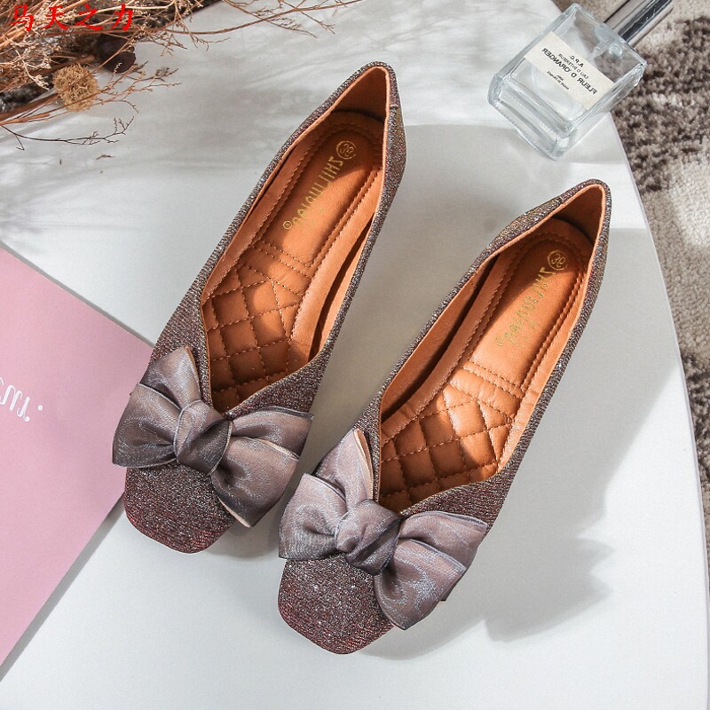 网红鞋子女超火单鞋女2019夏款百搭蝴蝶结平底脚肥脚宽大码41-43