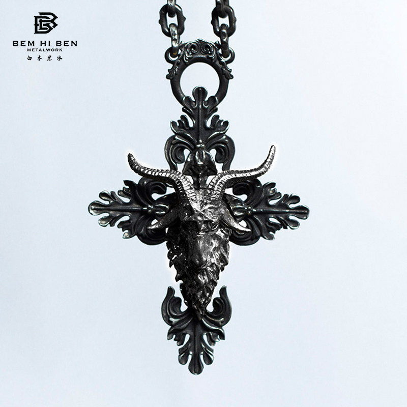 白木黑冰个性羊角吊坠项链男女潮牌创意暗黑项坠