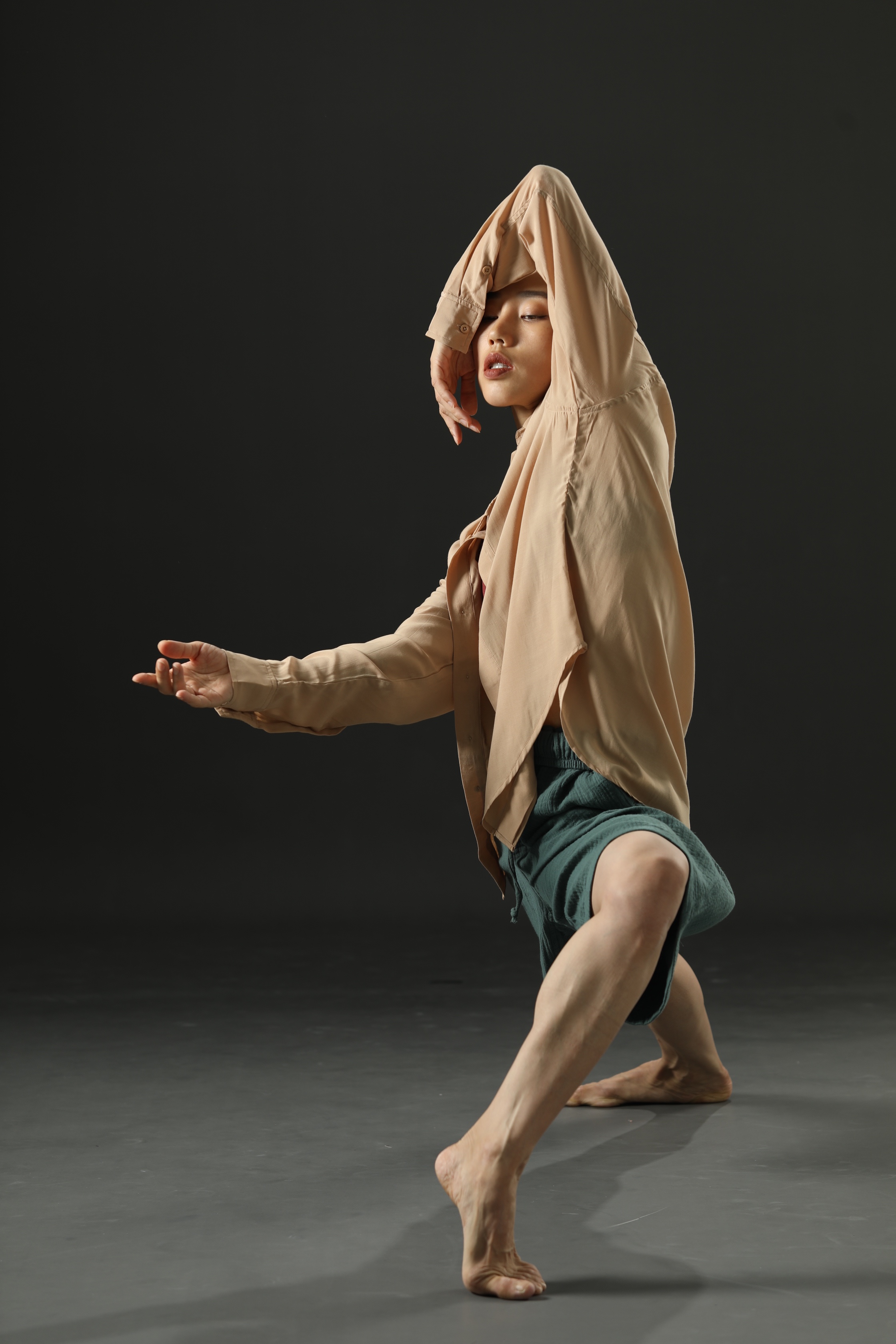 dance系列谢欣同2021款现代舞时尚尚外穿垂修身透气衬衫