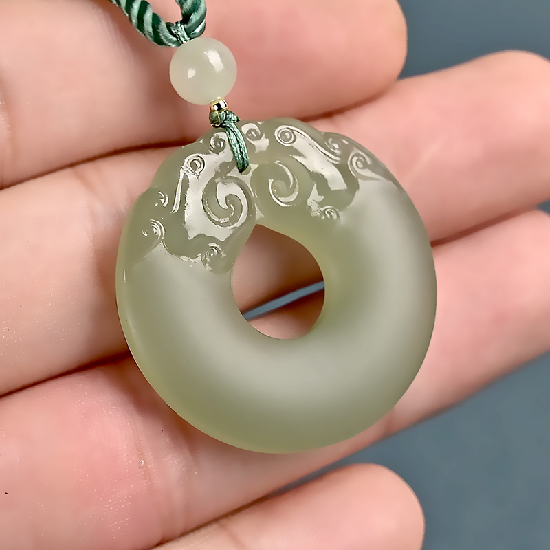 天然和田双龙护主吊坠男士转运平安扣挂件仿古项坠