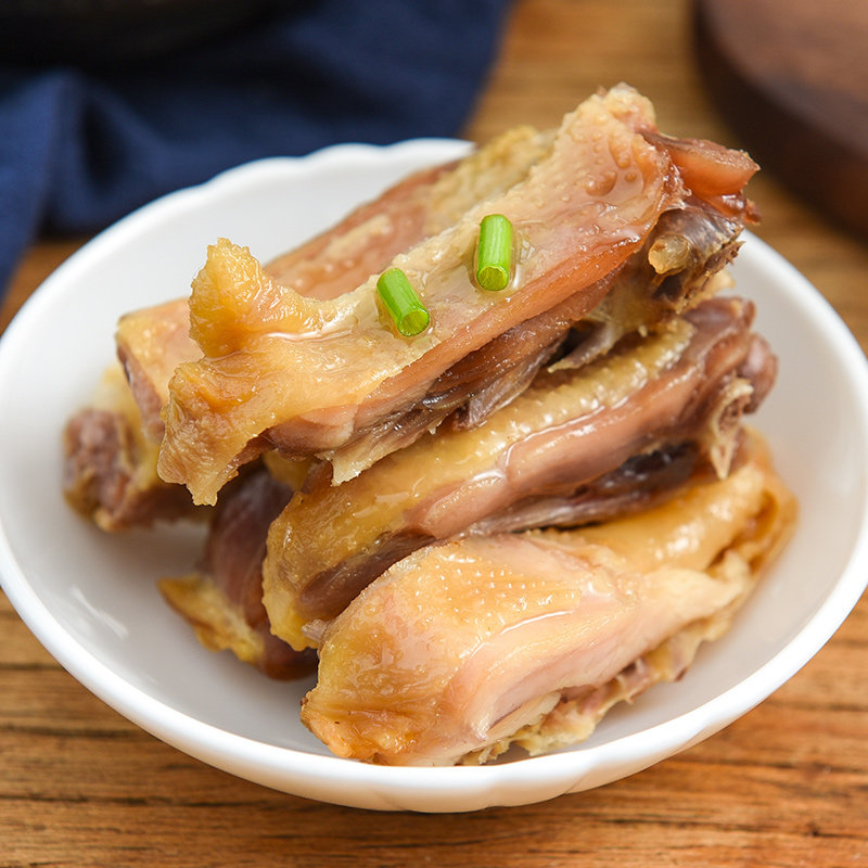 风干老鸡腊味腊鸡腌制手工散养咸鸡自制农家腊