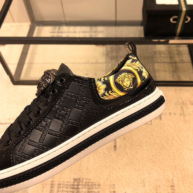 官网美杜莎真皮印花板鞋2022秋季新款小白鞋百搭休闲板鞋