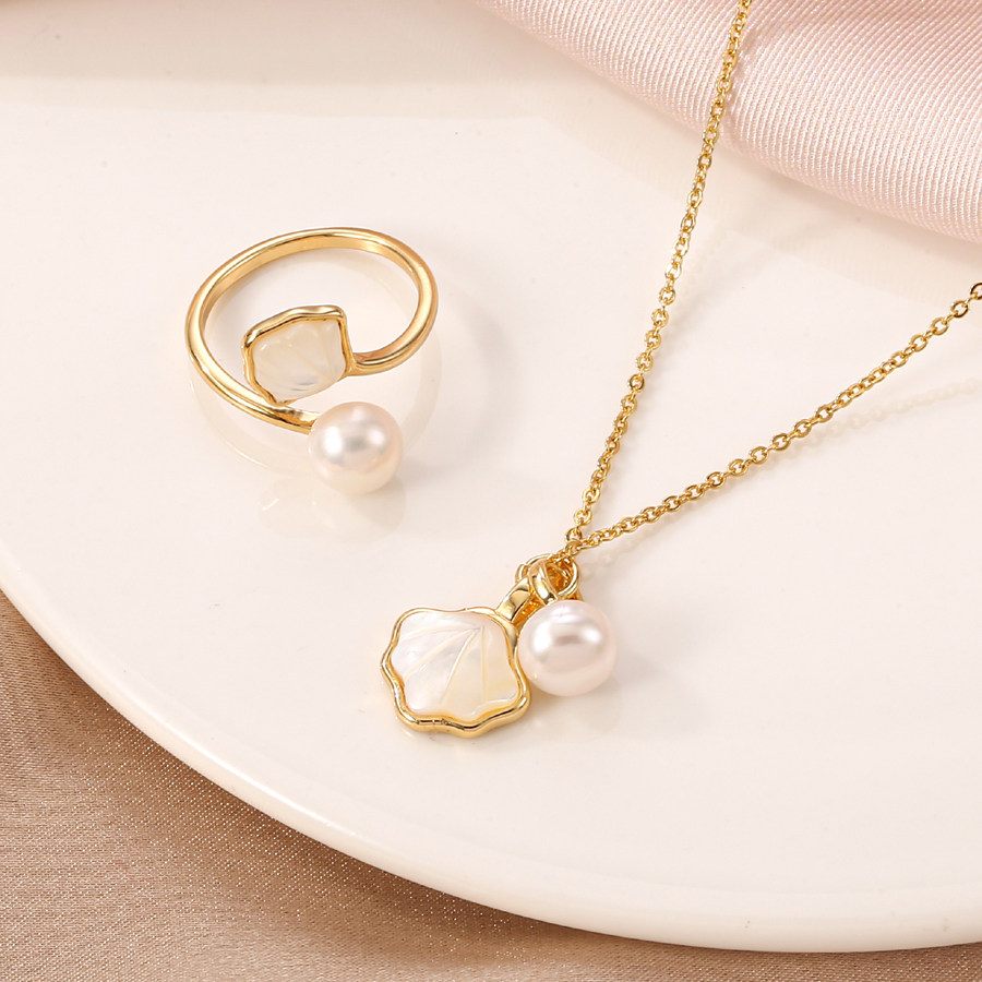 天然贝母贝壳项链新款淡水珍珠吊坠情侣一辈子项链