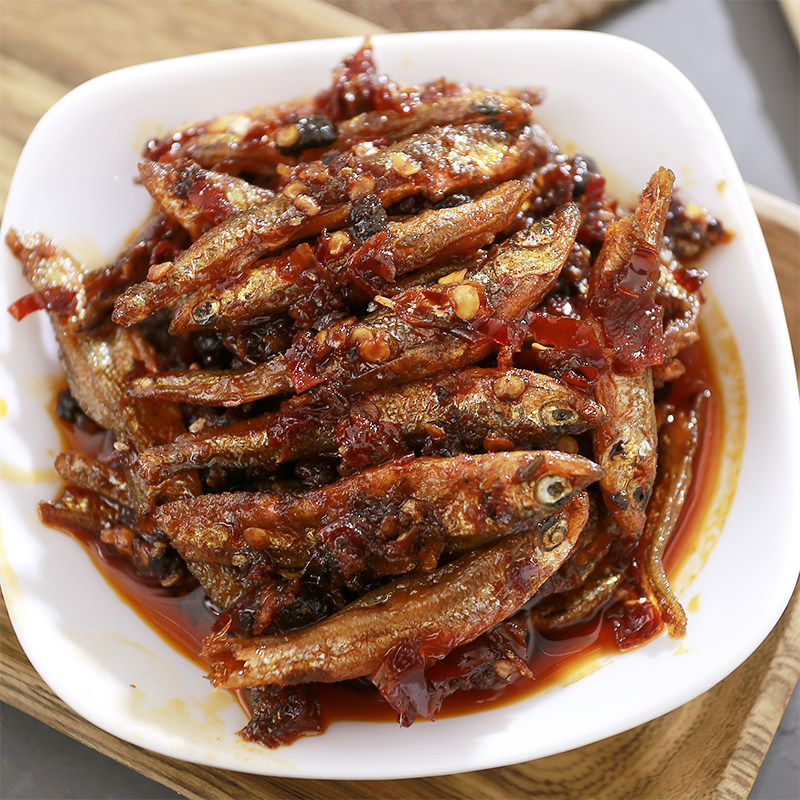 湖南农家柴火鱼麻辣小鱼仔香辣下饭菜火培鱼剁椒酱辣鱼干特产零食