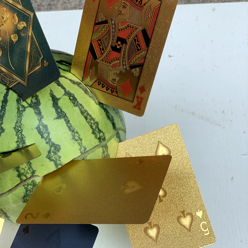 飞牌魔术金卡折纸塑料练习pvc土豪飞旋扑克牌扑克