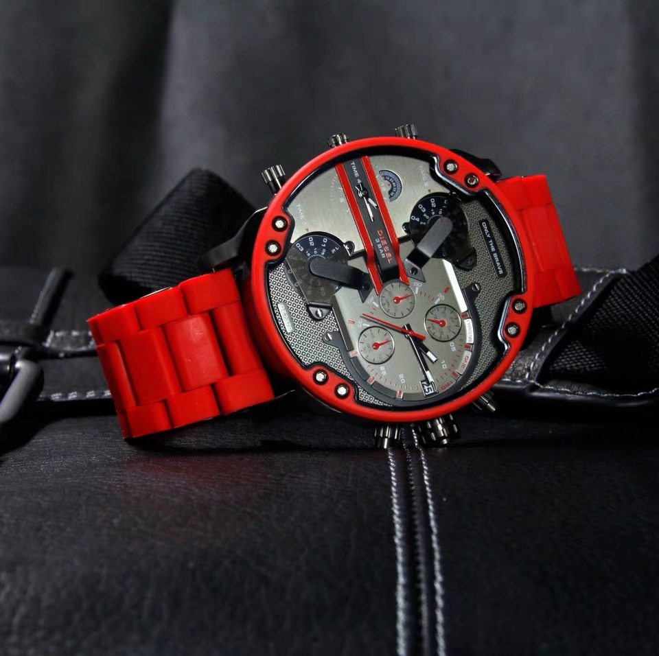 diesel迪赛手表多时时区thedaddie系列个性表盘刀锋欧美腕表