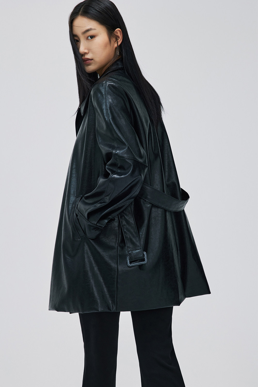 piecebypiece黑色质感pu蛇皮大衣秋春新款气质干练皮衣