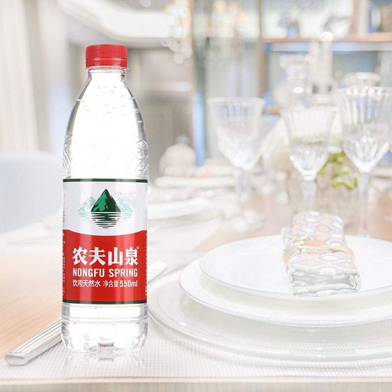 农夫山泉矿泉水550ml24瓶整箱弱碱性家庭饮用水一箱多省包邮