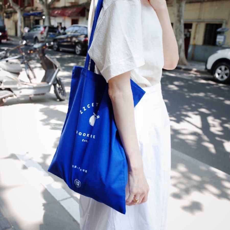 克莱因蓝帆帆布包百搭环保水洗手提袋鲸鱼个性创意通用款女包