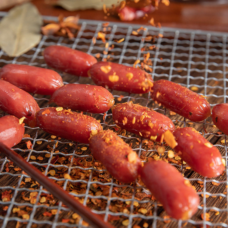 零食力诚小肉枣碳烤小香肠火腿肠一口肠即食小猪肉类