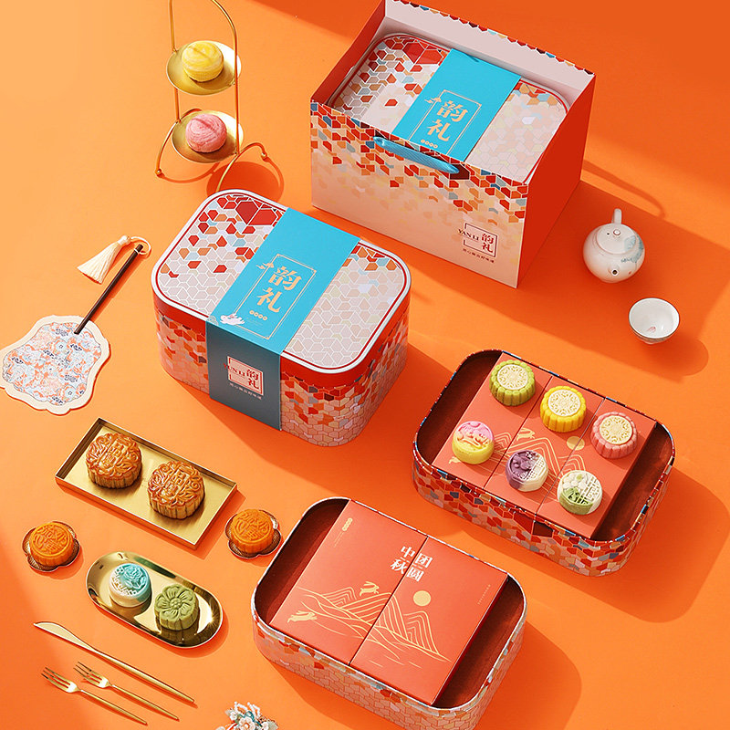 中秋节月饼礼盒盒装高档铁盒流心奶黄广式五仁月饼