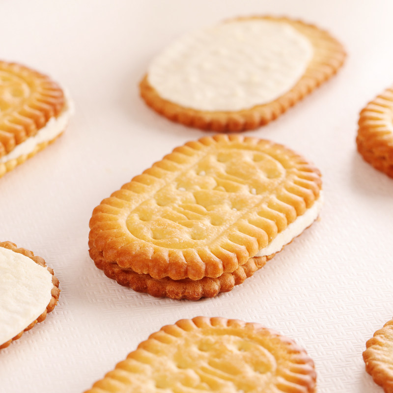 香蕉果酱夹心饼干老式酥脆饼干