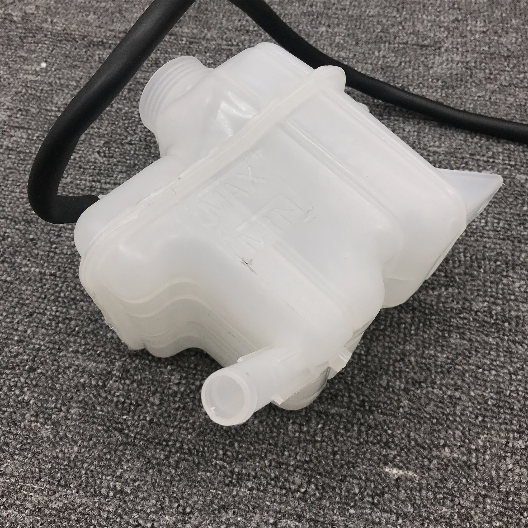 水箱水壶适用于1519年启辰t70冷却防冻液水付水箱