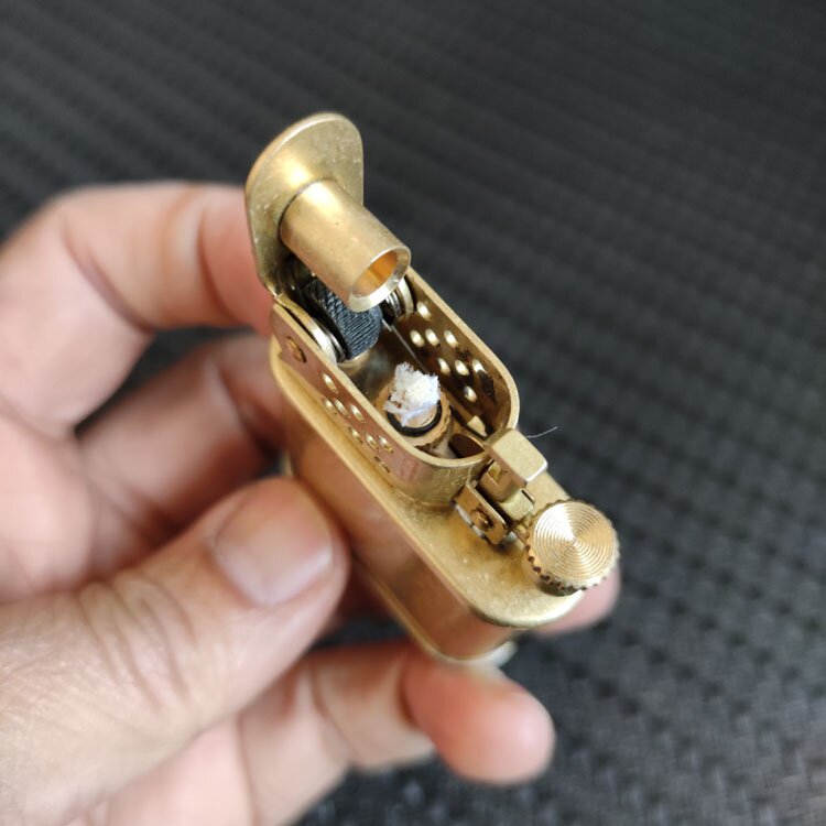 煤油打火机z561老古古董全自动一键弹射点火保险煤油打火机
