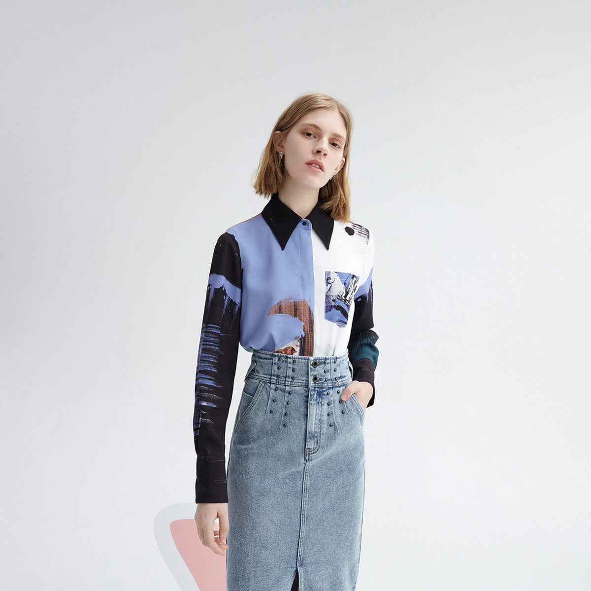 lily2020新款女装复古海报不对称定位印花衬衫