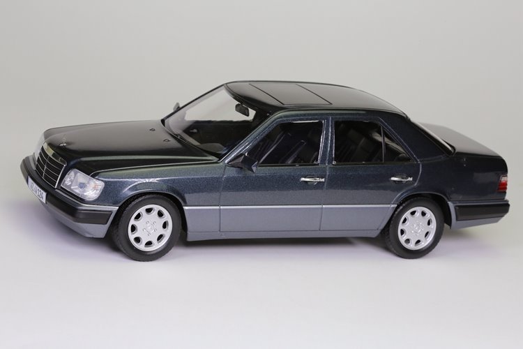 下载app                          1:18 iscale奔驰benz老款e级w124