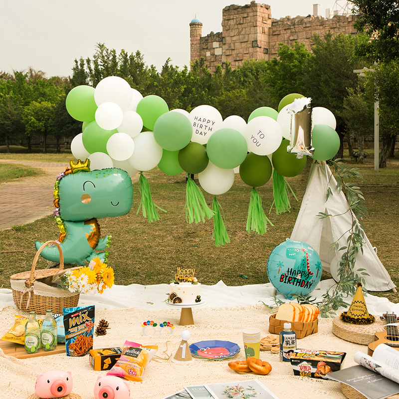 网红户外生日布置野餐气球宝宝儿童周岁草坪气球