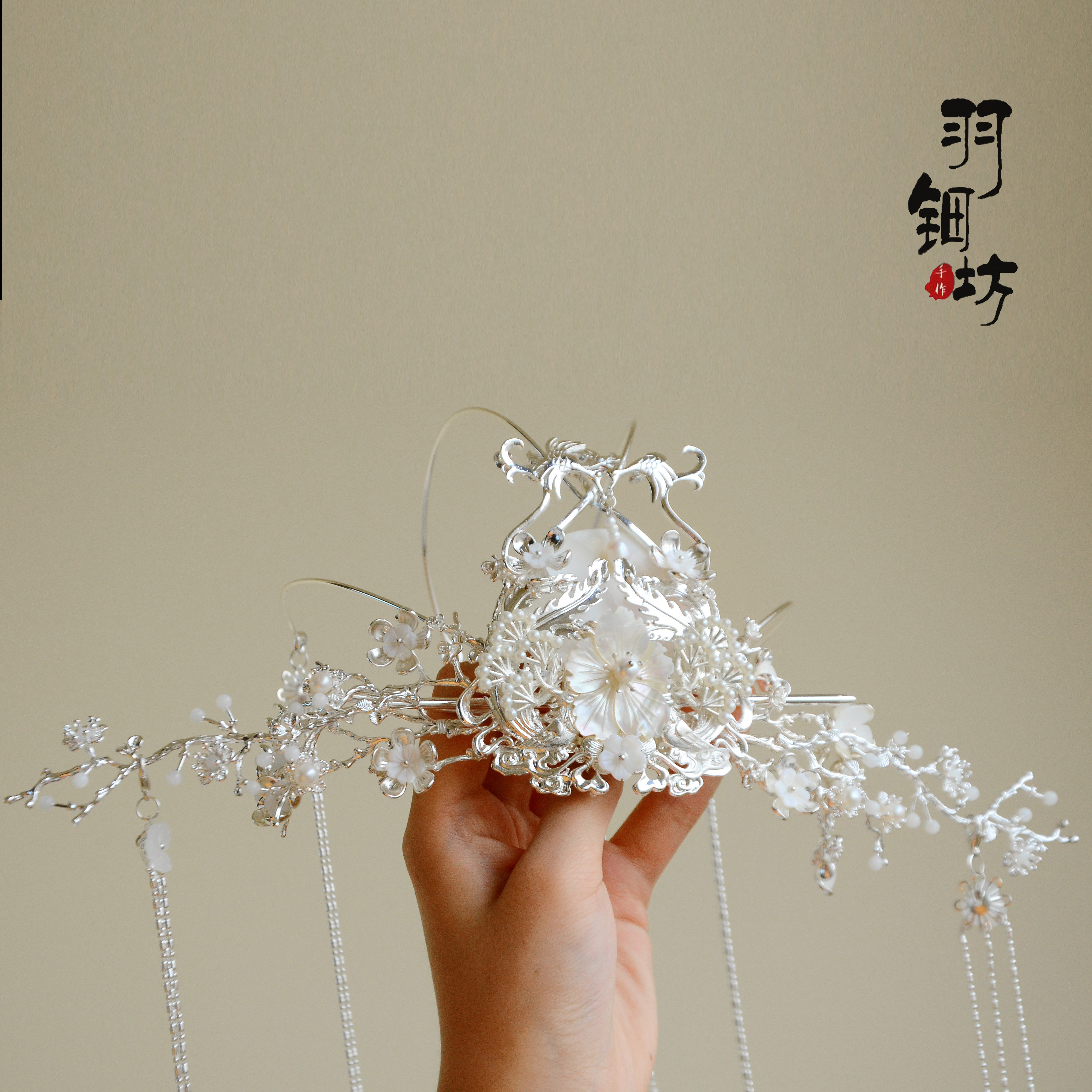 银色冠超头饰汉服蝶贝发冠月光手工设计原创发饰