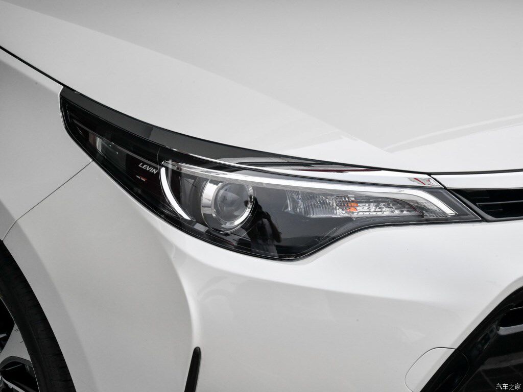 大灯适用于1718年丰田雷凌总成照明灯远近光大车头大灯总成