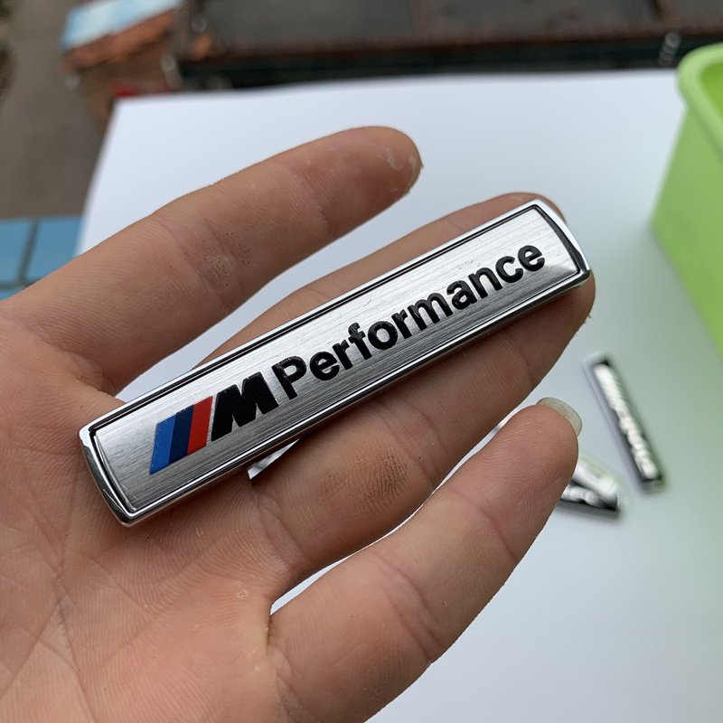新款宝马mperformance车标granscoupe标贴改装侧标标志汽车车标