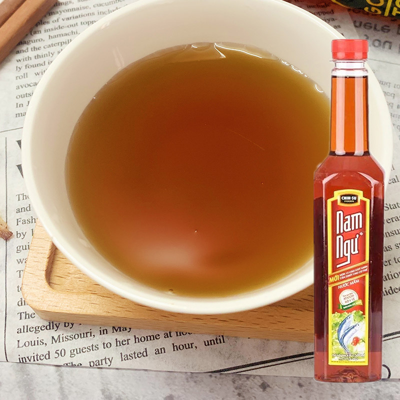 越南进口鱼露500ml韩国辣白泡菜专用腌制调味料薄脆饼干