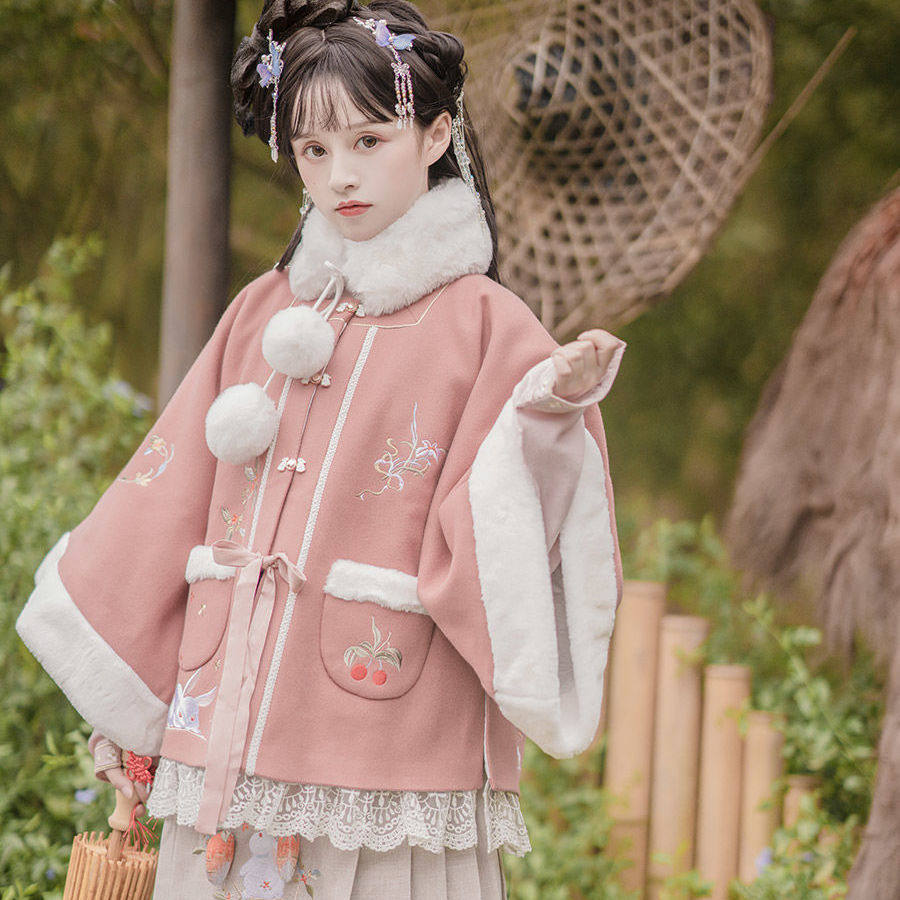 钟灵记汉服月兔半袖披袄女短马毛呢秋冬华裳九州cos摄影