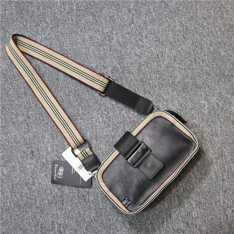 日本潮流时尚男女斜挎小包软皮手机运动户外搭扣男士单肩真皮背包