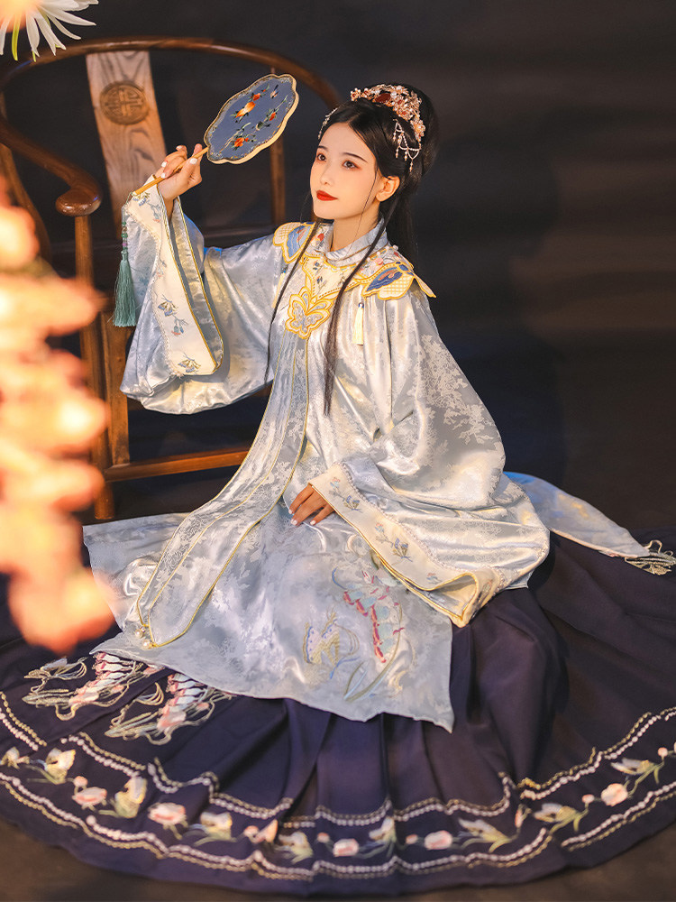 醉婵立领汉服马面裙刺绣秋冬袄裙原创锦瑟服女汉服