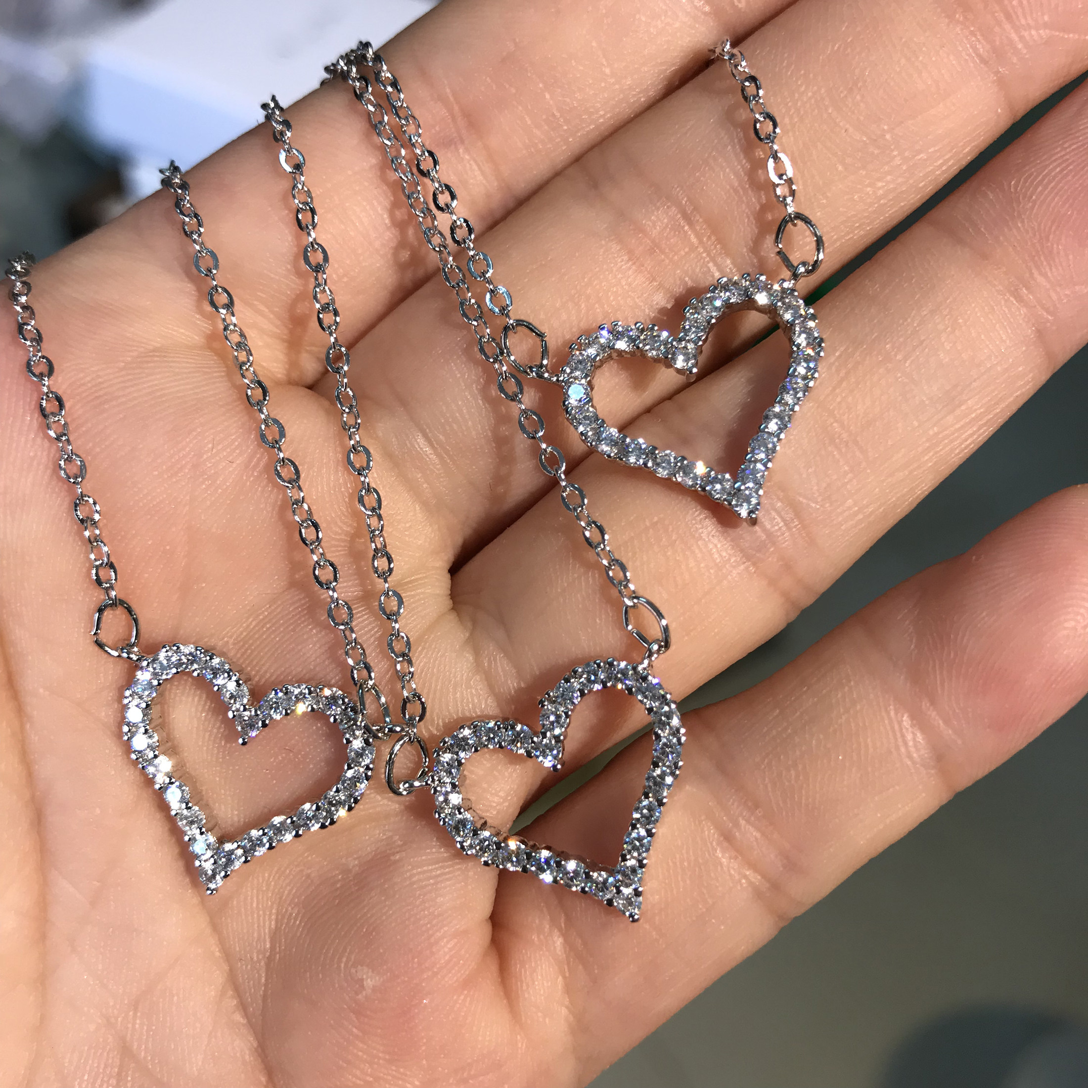 925银tf爱心项链水钻镶嵌吊坠镂空闪亮时尚唯美百搭心形锁骨链 女