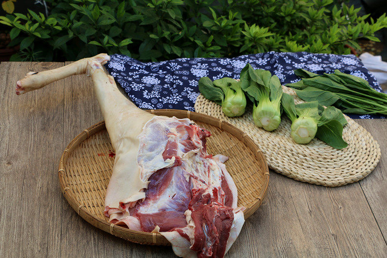 带皮羊腿 整条羊腿6斤切块发货 放养农家小山羊 新鲜羊肉生羊肉