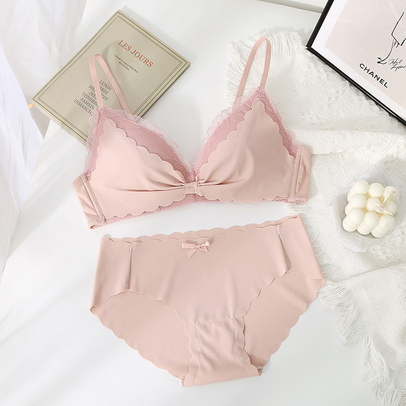 白色内衣女小聚拢上托钢圈蕾丝美背无痕夏季文胸