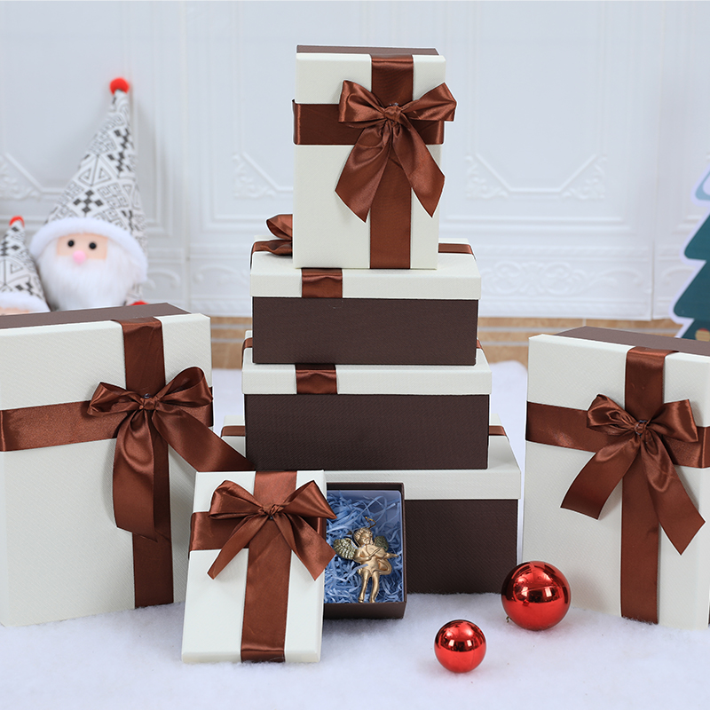 圣诞礼盒堆头礼品盒圣诞节圣诞树装饰摆件场景布置圣诞装饰品